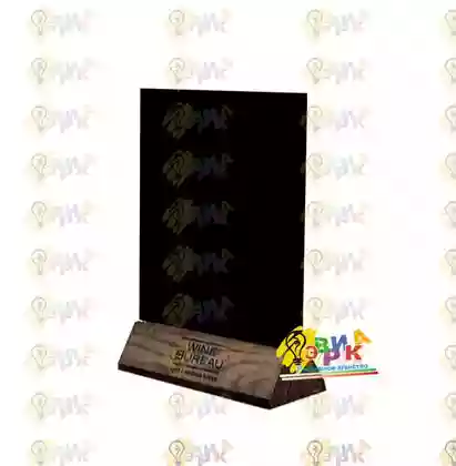 � �3
